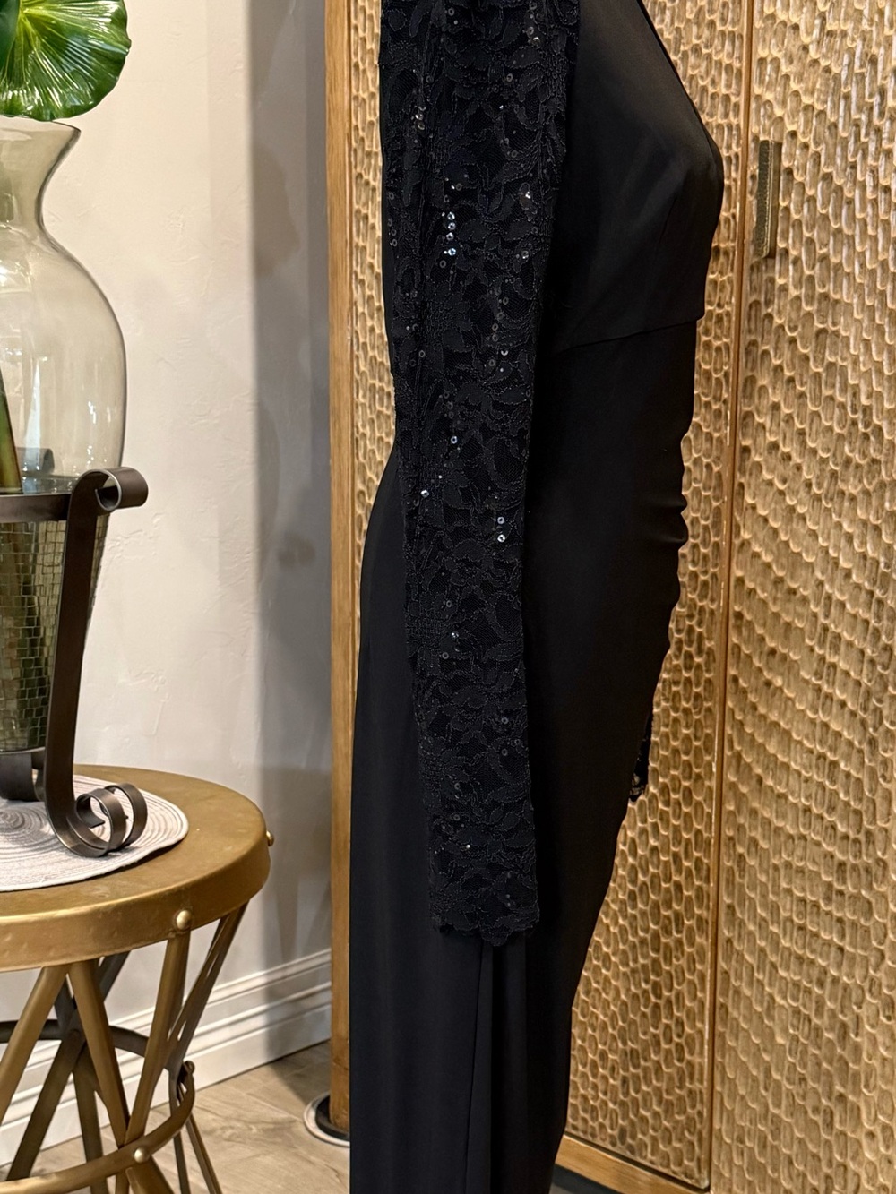 NWT Betsy & Adam Dress Elegant Black Midi Long-Sleeve Lace Sequins Size 10 - Picture 3 of 13